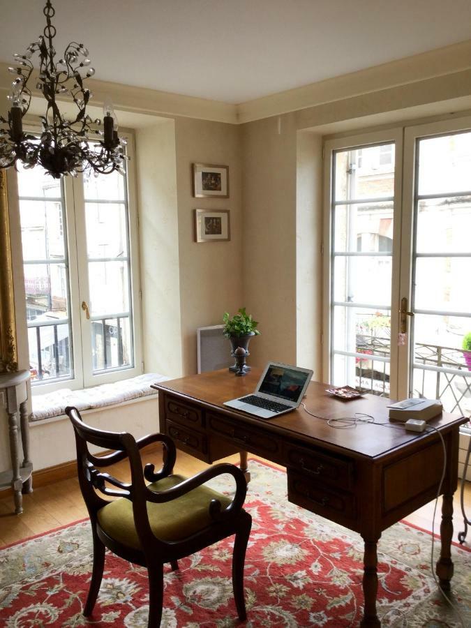 Le Grand Appartement Sainte-Foy-la-Grande Extérieur photo