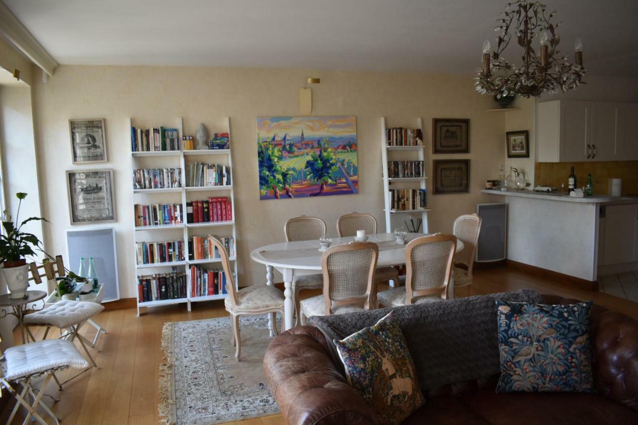 Le Grand Appartement Sainte-Foy-la-Grande Extérieur photo