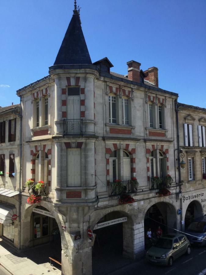 Le Grand Appartement Sainte-Foy-la-Grande Extérieur photo
